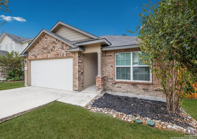 Photo 3 of Sale Pending at 6534 Hoffman Plain, San Antonio, TX 78252 | MLS# 1918159 | Listing updated on 2026-08-11