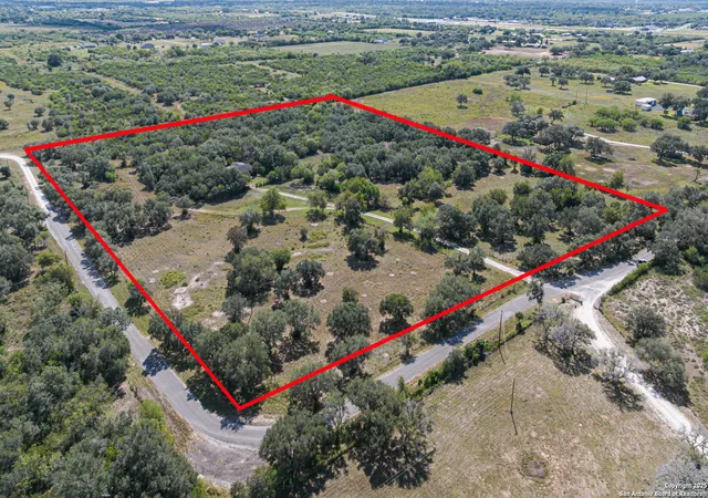 14th image of 2818 Wofford, Beeville, TX 78102 | MLS# 1918241