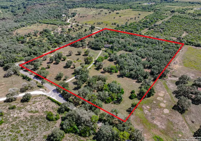 3rd image of 2818 Wofford, Beeville, TX 78102 | MLS# 1918241