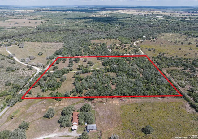 5th image of 2818 Wofford, Beeville, TX 78102 | MLS# 1918241