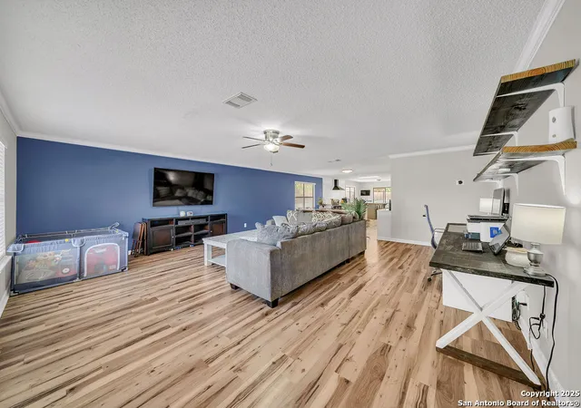 Photo 2 of Single family home for sale at 4566 Sherwood Way, San Antonio, TX 78217 | MLS# 1918242 | Listing updated on 2025-11-19