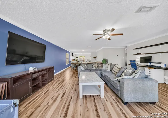 Photo 3 of Single family home for sale at 4566 Sherwood Way, San Antonio, TX 78217 | MLS# 1918242 | Listing updated on 2025-11-19