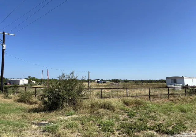 5th image of 1205 Hwy 173, Devine, TX 78016 | MLS# 1918267