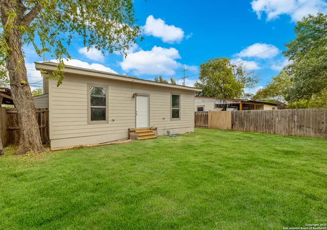 18th image of 2634 E Houston, San Antonio, TX 78202 | MLS# 1918270