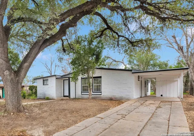 Photo 1 of Sale Pending at 162 Birchwood Dr, San Antonio, TX 78213 | MLS# 1918313 | Listing updated on 2026-08-30