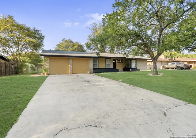3rd image of 209 Windcrest, Windcrest, TX 78239 | MLS# 1918354