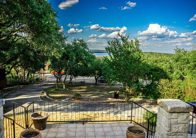 Photo 2 of Single family home for sale at 102 Sage, Canyon Lake, TX 78133 | MLS# 1918386 | Listing updated on 2025-11-07