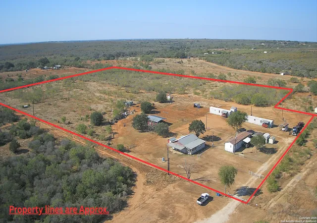 1st image of 179 Pr 6624, Devine, TX 78016 | MLS# 1918433