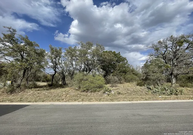 2nd image of 44089 Tail Wind, Horseshoe Bay, TX 78657 | MLS# 1918452