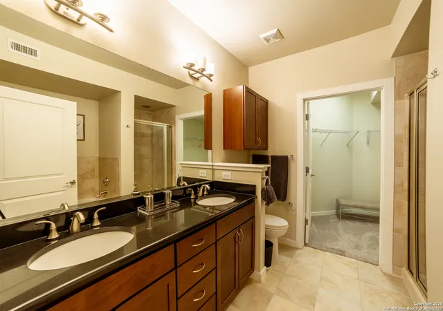 4th image of 7342 Oak Manor #7202, San Antonio, TX 78229 | MLS# 1918462