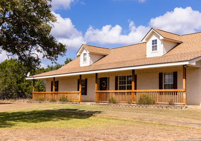 Photo 2 of Sale Pending at 170 Longhorn, Kerrville, TX 78028 | MLS# 1918518 | Listing updated on 2025-12-08