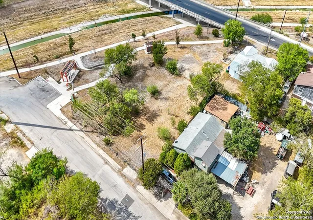 Photo 4 of Land for sale at 331 N San Ignacio, San Antonio, TX 78237 | MLS# 1918537 | Listing updated on 2025-11-07