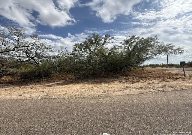 2nd image of Tbd Old Eagle Pass Rd, Carrizo Springs, TX 78834 | MLS# 1918543