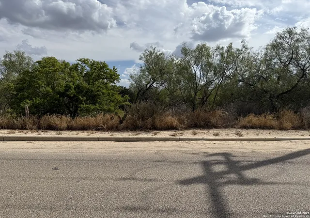 1st image of Tbd Old Eagle Pass Rd, Carrizo Springs, TX 78834 | MLS# 1918543