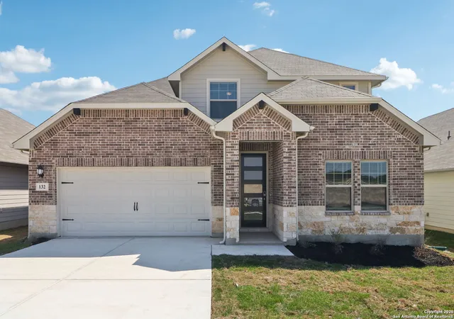 Photo 3 of Sale Pending at 132 Shelton Pass, Cibolo, TX 78108 | MLS# 1918577 | Listing updated on 2025-11-04