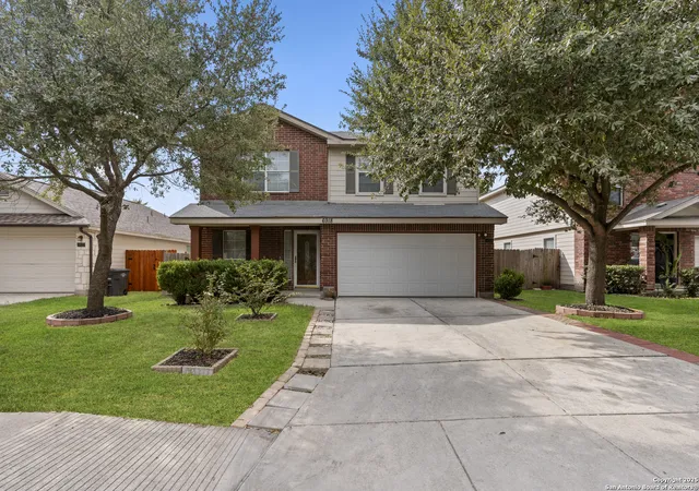 Photo 2 of Sale Pending at 6918 N Cutting Crk, San Antonio, TX 78244 | MLS# 1918621 | Listing updated on 2026-02-05