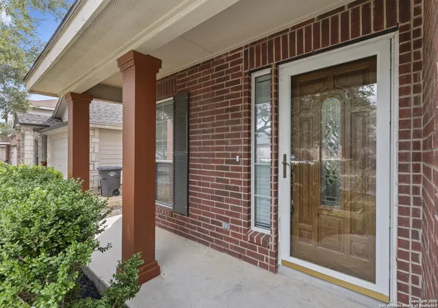 Photo 3 of Sale Pending at 6918 N Cutting Crk, San Antonio, TX 78244 | MLS# 1918621 | Listing updated on 2026-02-05