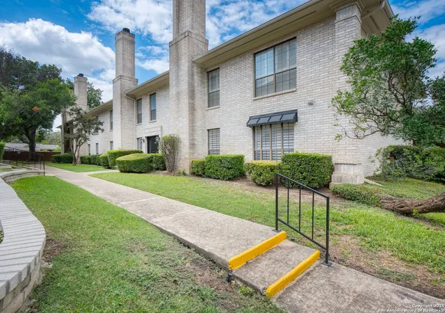 Homes for sale in San Antonio, TX | 2611 Eisenhauer #504, San Antonio, TX 78209 | MLS# 1918632