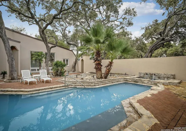 Photo 3 of Sale Pending at 212 La Rue Ann, San Antonio, TX 78213 | MLS# 1918660 | Listing updated on 2025-11-10