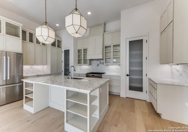 Photo 3 of Condo for sale at 103 E Wildwood #B, San Antonio, TX 78212 | MLS# 1918743 | Listing updated on 2026-08-06