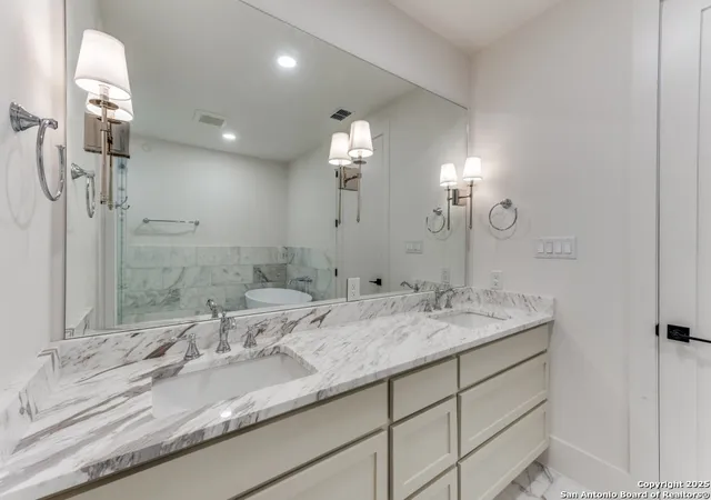 Homes for sale in San Antonio, TX | 103 E Wildwood #B, San Antonio, TX 78212 | MLS# 1918750