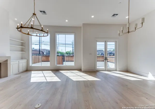 Homes for sale in San Antonio, TX | 103 E Wildwood #B, San Antonio, TX 78212 | MLS# 1918750