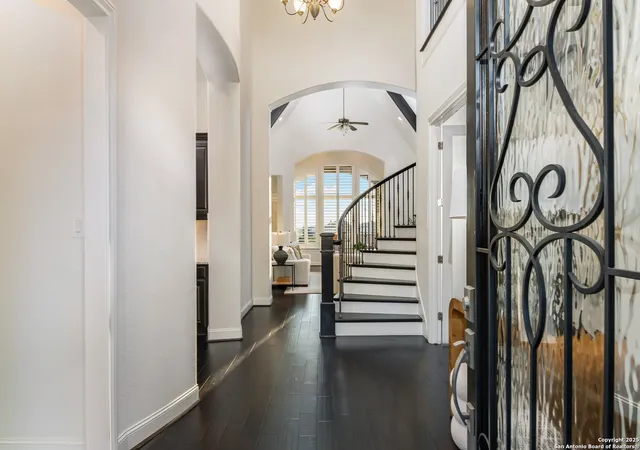 Photo 4 of Sale Pending at 8126 Vanity Hl, San Antonio, TX 78256 | MLS# 1918799 | Listing updated on 2026-02-09