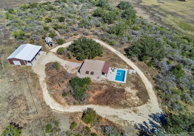 2nd image of 1918 County Road 467, Hondo, TX 78861 | MLS# 1918800