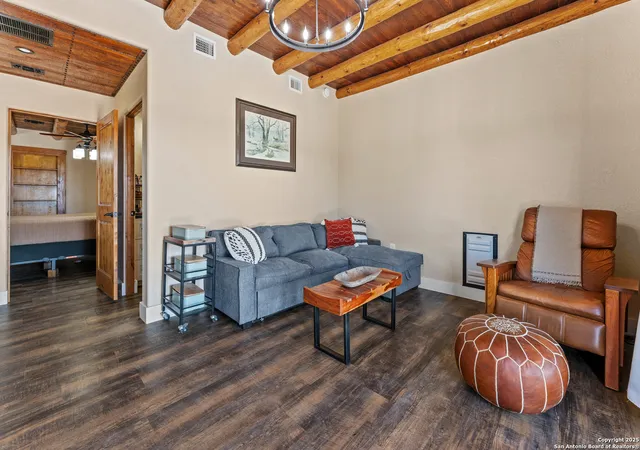 4th image of 1918 County Road 467, Hondo, TX 78861 | MLS# 1918800
