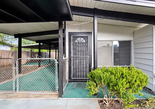 Photo 1 of Sale Pending at 115 Dumont, San Antonio, TX 78227 | MLS# 1918808 | Listing updated on 2026-01-28
