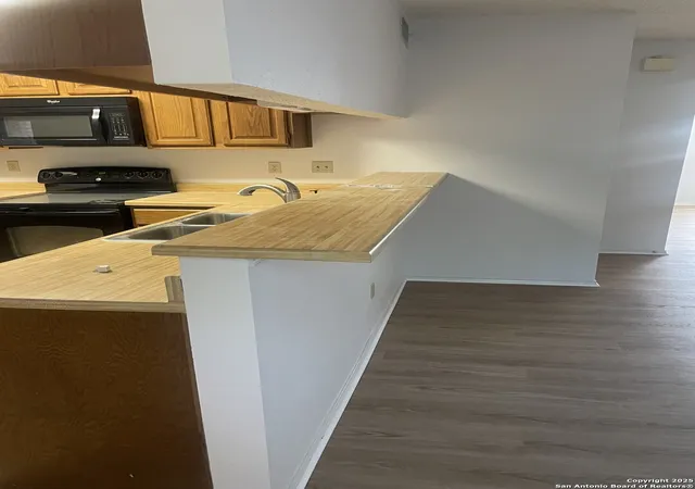 Photo 3 of Sale Pending at 7713 Valley Trails, San Antonio, TX 78250 | MLS# 1918843 | Listing updated on 2025-10-29