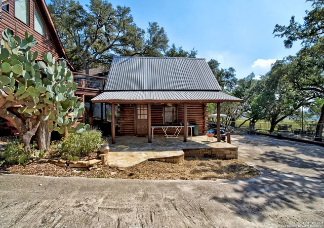 25th image of 920 Pebble Beach Dr Nw, Lakehills, TX 78063 | MLS# 1918844