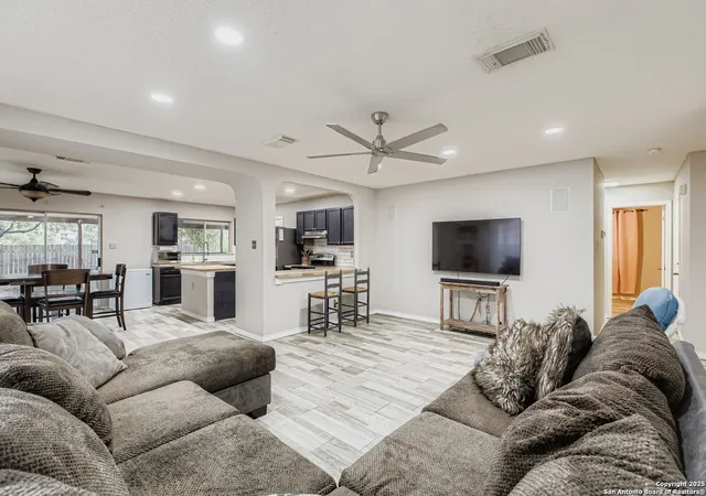 Photo 4 of Sale Pending at 8614 Cross Spring, San Antonio, TX 78251 | MLS# 1918850 | Listing updated on 2026-05-04