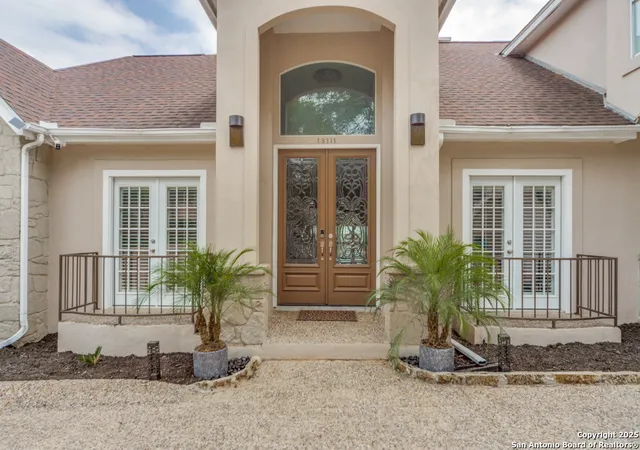Photo 3 of Sale Pending at 19111 Nature Oaks, San Antonio, TX 78258 | MLS# 1918876 | Listing updated on 2026-09-17