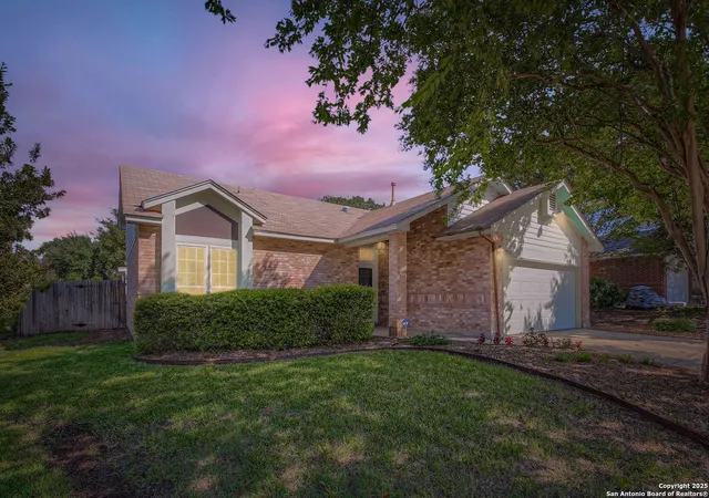 Photo 1 of Sale Pending at 7914 Pine Manor, San Antonio, TX 78240 | MLS# 1918980 | Listing updated on 2025-12-28