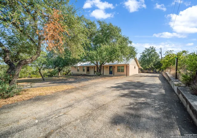 2nd image of 67 Sun Valley, Spring Branch, TX 78070 | MLS# 1919005