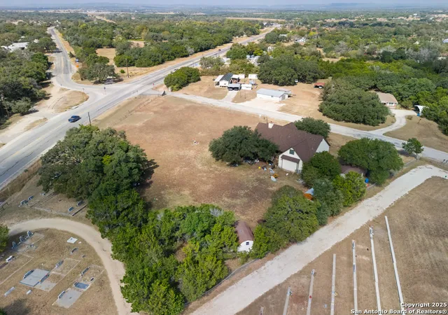 Photo 3 of Single family home for sale at 168 Bandera Blvd, Bandera, TX 78003 | MLS# 1919010 | Listing updated on 2026-05-10