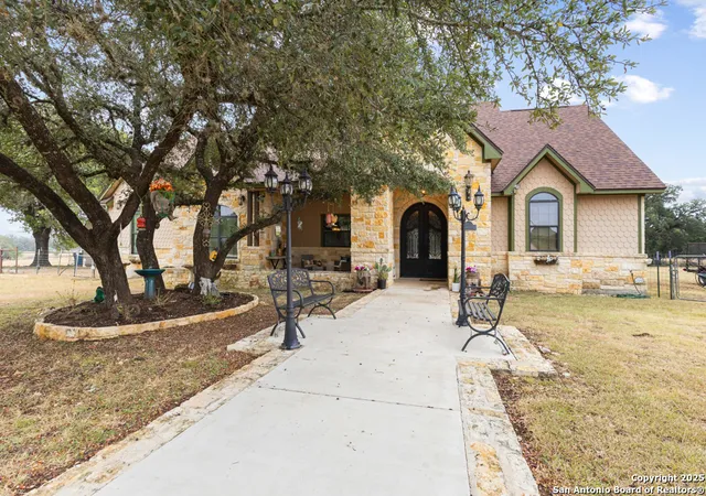 Photo 1 of Single family home for sale at 168 Bandera Blvd, Bandera, TX 78003 | MLS# 1919010 | Listing updated on 2026-05-10
