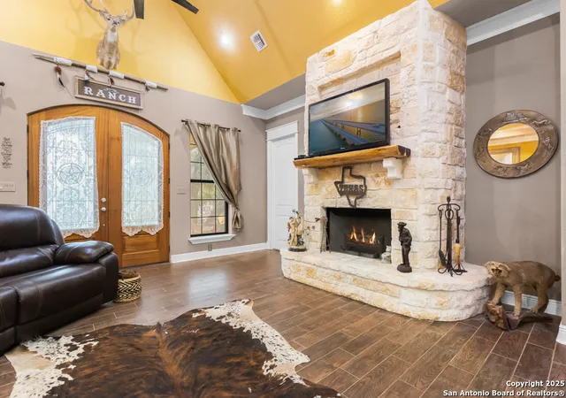 Photo 3 of Single family home for sale at 168 Bandera Blvd, Bandera, TX 78003 | MLS# 1919010 | Listing updated on 2026-05-10