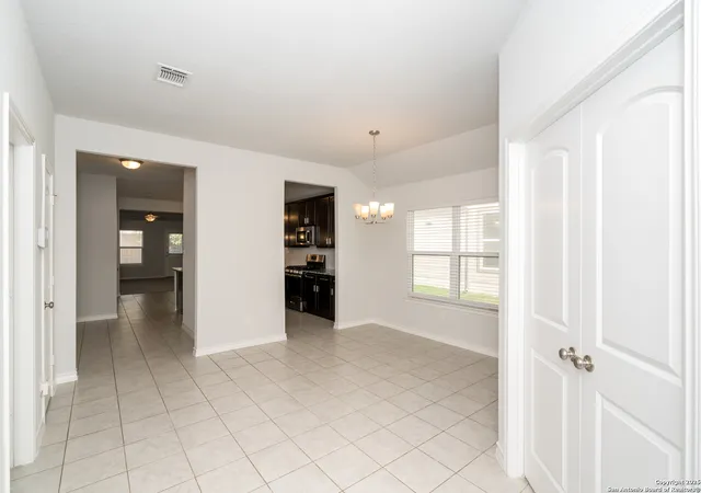 Photo 3 of Single family home for sale at 184 Hunters, San Antonio, TX 78253 | MLS# 1919013 | Listing updated on 2026-03-21
