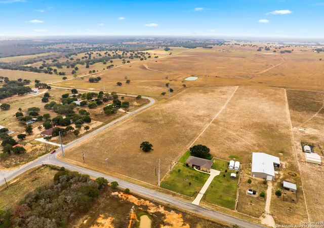 2nd image of 101 County Road 319, La Vernia, TX 78121 | MLS# 1919056