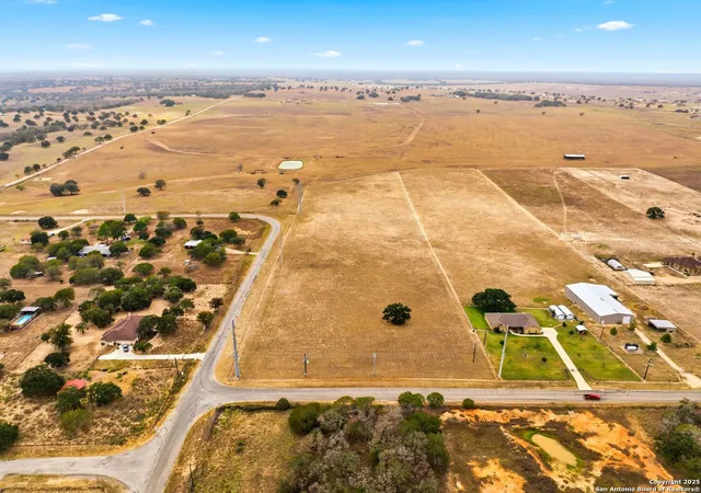 3rd image of 101 County Road 319, La Vernia, TX 78121 | MLS# 1919056