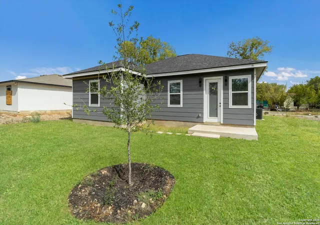 Homes for sale in San Antonio, TX | 8227 Rain Dance Dr, San Antonio, TX 78242 | MLS# 1919077