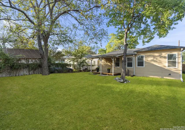 30th image of 200 Frost St, San Antonio, TX 78201 | MLS# 1919170