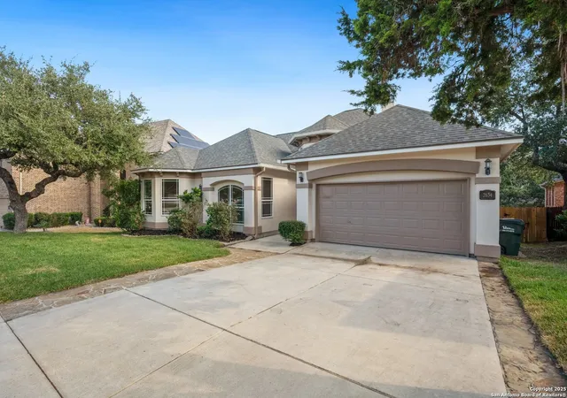 Photo 3 of Sale Pending at 2634 Amber View, San Antonio, TX 78261 | MLS# 1919180 | Listing updated on 2025-12-05