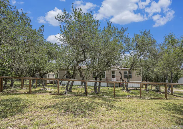 Photo 2 of Manufactured home for sale at 1111 Willis, San Marcos, TX 78666 | MLS# 1919198 | Listing updated on 2026-02-04