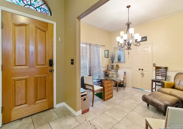 Photo 3 of Single family home for sale at 1218 Summit, San Antonio, TX 78258 | MLS# 1919207 | Listing updated on 2025-11-10