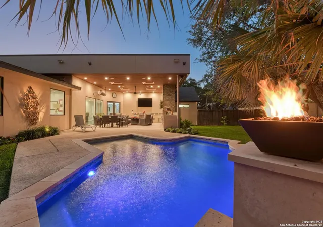 Photo 1 of Sale Pending at 131 Donella, San Antonio, TX 78232 | MLS# 1919223 | Listing updated on 2025-11-10