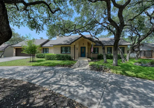 Photo 2 of Sale Pending at 131 Donella, San Antonio, TX 78232 | MLS# 1919223 | Listing updated on 2025-11-10