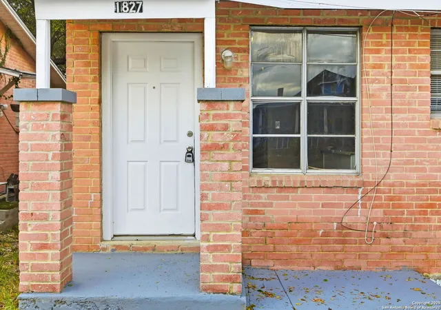 2nd image of 1827 Highland, San Antonio, TX 78210 | MLS# 1919245